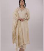 Satrangi women's off white viscose silk embroidered kurta set with v neck and three fourth sleeves