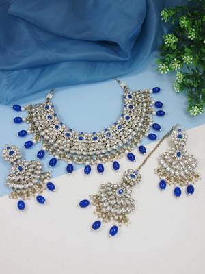 traditional kundan pearl drop bridal choker necklace with chandbali earrings & maang tikka jewellery set 1