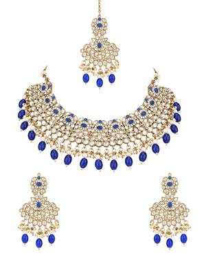 traditional kundan pearl drop bridal choker necklace with chandbali earrings & maang tikka jewellery set 2
