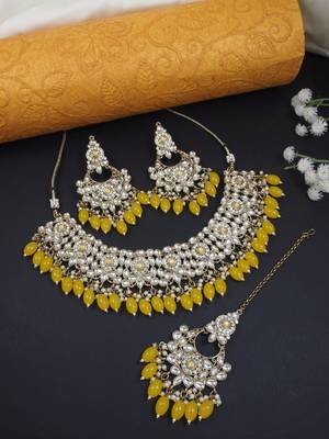 traditional kundan pearl drop bridal choker necklace with chandbali earrings & maang tikka jewellery set 1