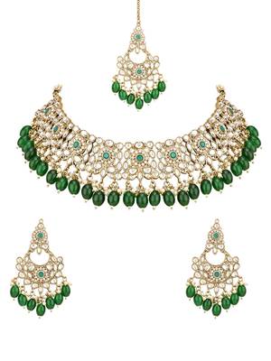 traditional kundan pearl drop bridal choker necklace with chandbali earrings & maang tikka jewellery set 2