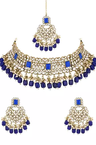 traditional pearl kundan choker jewellery necklace set with maang tikka