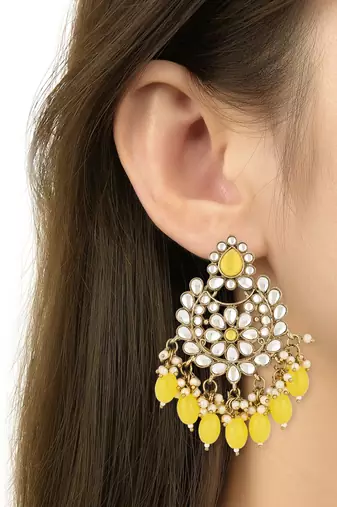 traditional pearl kundan studded choker jewellery necklace set with maang tikka