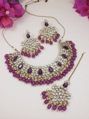 traditional kundan pearl hanging choker necklace jewellery set with earrings & maang tikka 1
