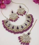 traditional kundan pearl hanging choker necklace jewellery set with earrings & maang tikka