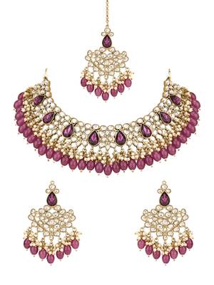traditional kundan pearl hanging choker necklace jewellery set with earrings & maang tikka 2