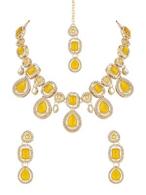 traditional kundan & stone choker necklace jewellery with earrings & maang tikka set 2