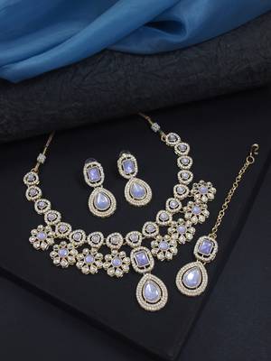 stylish traditional kundan stone necklace jewellery set 1
