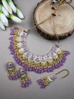 Dual colour lavander kundan meenakari necklace set with earrings and maangtika 1