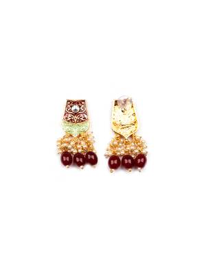 Dual colour maroon kundan meenakari necklace set with earrings and maangtika 4