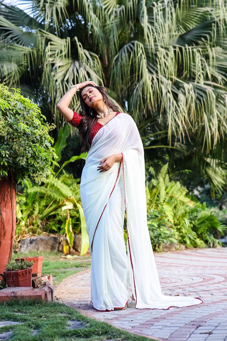 Off White Colour Faux Georgette Lace Border Saree With Hevay Work Unstitched Blouse 