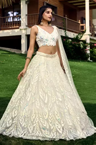 WHITE THREAD & SEQUINS EMBROIDERED WITH NET FABRIC DESIGNER WEDDING PARTY WEAR FESTIVAL SEMI STITCHED LEHENGA CHOLI