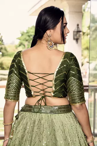GREEN THREAD & SEQUINS EMBROIDERED WITH CHINON FABRIC DESIGNER BRIDAL WEDDING PARTY WEAR FESTIVAL SEMI STITCHED LEHENGA