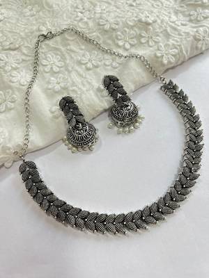 Silver plated handmade jewelry: oxidized choker necklace with matching earrings for women 2