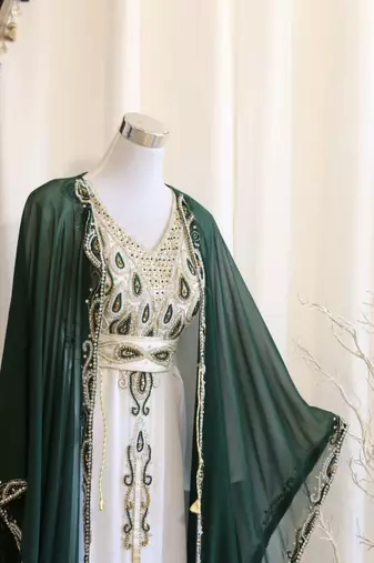 Women's Green and White Georgette Kaftan