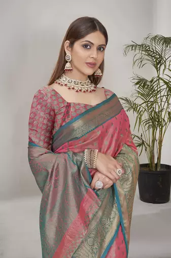 Peach kanchipuram pattu silk traditional contrast zari woven saree