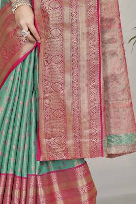 Sea green kanchipuram pattu silk traditional contrast zari woven saree 5