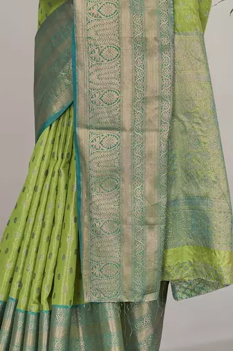 Green kanchipuram pattu silk traditional contrast zari woven saree