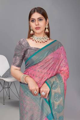Pink kanchipuram pattu silk traditional contrast zari woven saree 4
