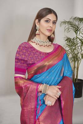 Blue Soft Silk Contrast Gold Zari Woven Saree 4