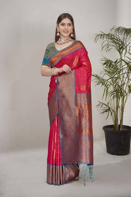 Pink Soft Silk Contrast Gold Zari Woven Saree 2