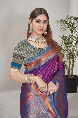 Purple Soft Silk Contrast Gold Zari Woven Saree 4