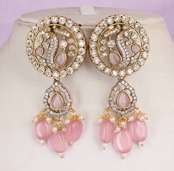 Semi precious beads with victorian pendant set 2