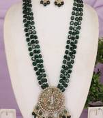 Semi precious beads with victorian pendant set