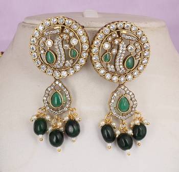 Semi precious beads with victorian pendant set 2