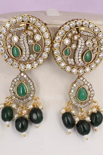 Semi precious beads with victorian pendant set