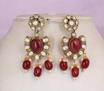 Semi precious beads with victorian pendant set 2
