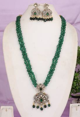 Semi precious beads with victorian pendant set 1