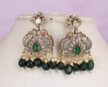 Semi precious beads with victorian pendant set 2