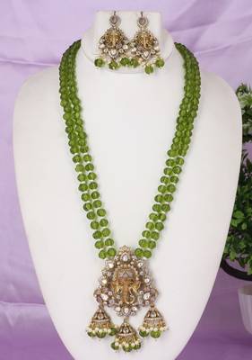 Semi precious beads with victorian pendant set 1