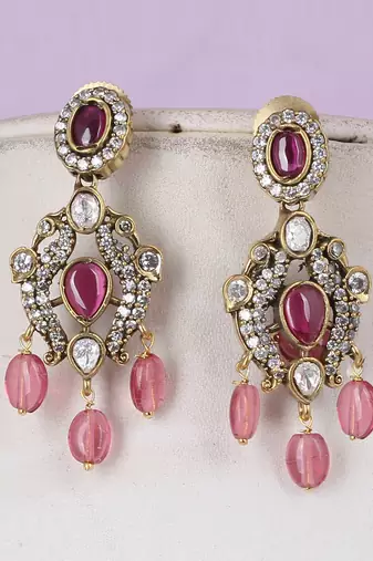 Semi precious beads with victorian pendant set