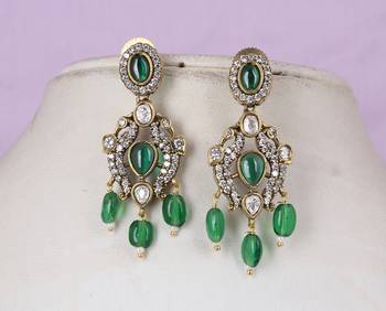 Semi precious beads with victorian pendant set 2