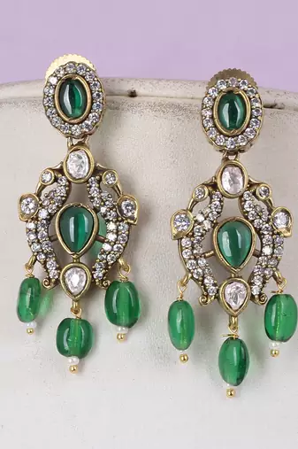 Semi precious beads with victorian pendant set