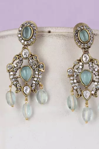 Semi precious beads with victorian pendant set