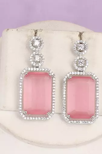 Semi precious beads with zerkon stone pendant set