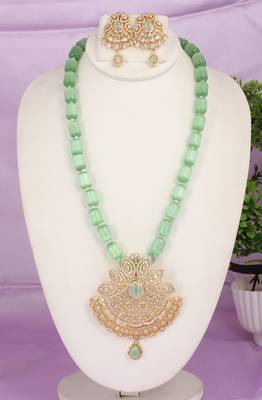 Semi precious beads with zerkon stone pendant set 1