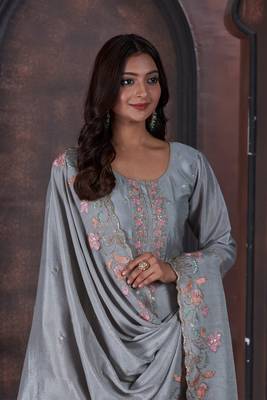 Beige Embroidered Cotton Semi_Stitched Semi_Stitched Party Wear Salwarsuit 2
