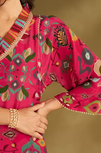 Pink viscose crepe printed kurta sets