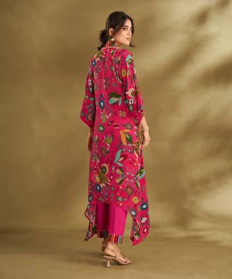 Pink viscose crepe printed kurta sets 5