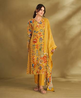 Yellow viscose crepe print a-line kurta set 1