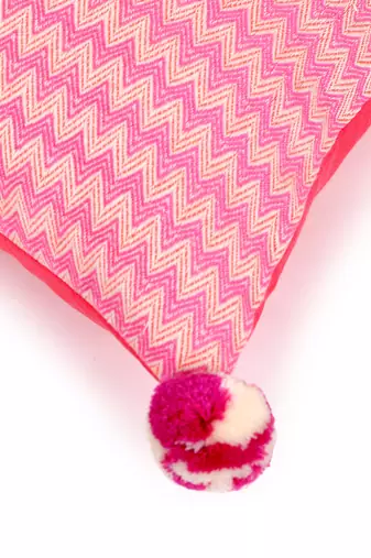 Mezposh hot pink & beige chevron  cotton acrylic jacquard cushion cover (16"x16")