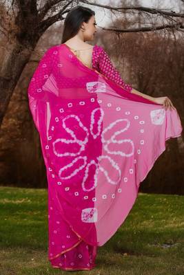 Women's pink color bandhani chiffon saree with blouse 2