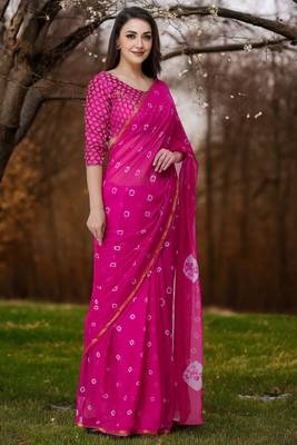 Women's pink color bandhani chiffon saree with blouse 3