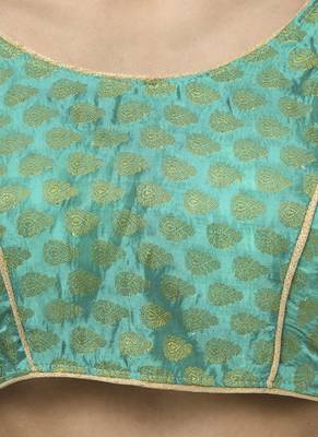 Women's rama green color bandhani chiffon saree with blouse 5
