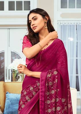 Magenta Foil Printed Chiffon Saree With Blouse Piece 3