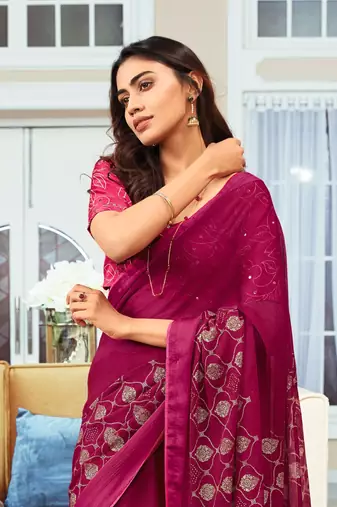 Magenta Foil Printed Chiffon Saree With Blouse Piece